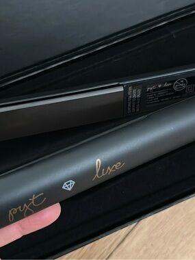 PYT Luxe Black Hair Straightener